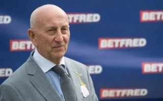 Хозяин конторы Betfred досрочно выплатил выигрыши тем, кто поставил на побе ...